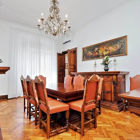 Prestigious Via Veneto *