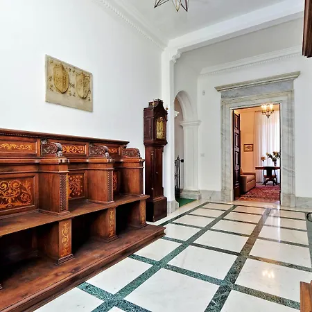 Prestigious Via Veneto Rom