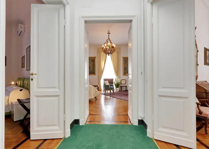 Prestigious Via Veneto Appartement